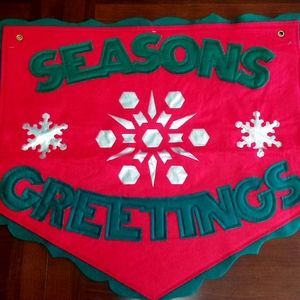 Season Greetings Holiday Banner made by Santa's Best new with tag